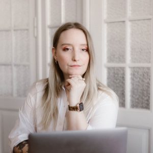 AVA0662 kopia - Top 10 WWW Roku - poznaj finalistów Kursorów Roku 2025 Karolina Żebrowska - finalistka Kursory Roku 2025, WWW Roku