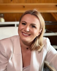 f060d502 9760 49e6 952f 1e51b3b5e328 1 - Top 10 WWW Roku - poznaj finalistów Kursorów Roku 2025 Gabriela Antczak - finalistka Kursory Roku 2025, WWW Roku