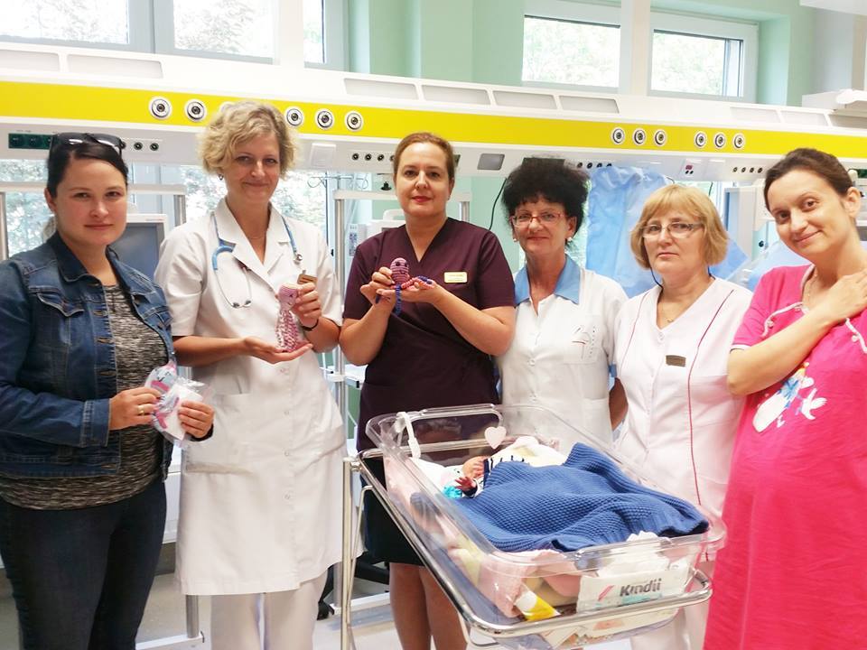 osmiorniczki dla wczesniakow 4 - Ośmiorniczki dla wcześniaków – małe maskotki, wielkie serca - rozmowa z Joanną Kubiak