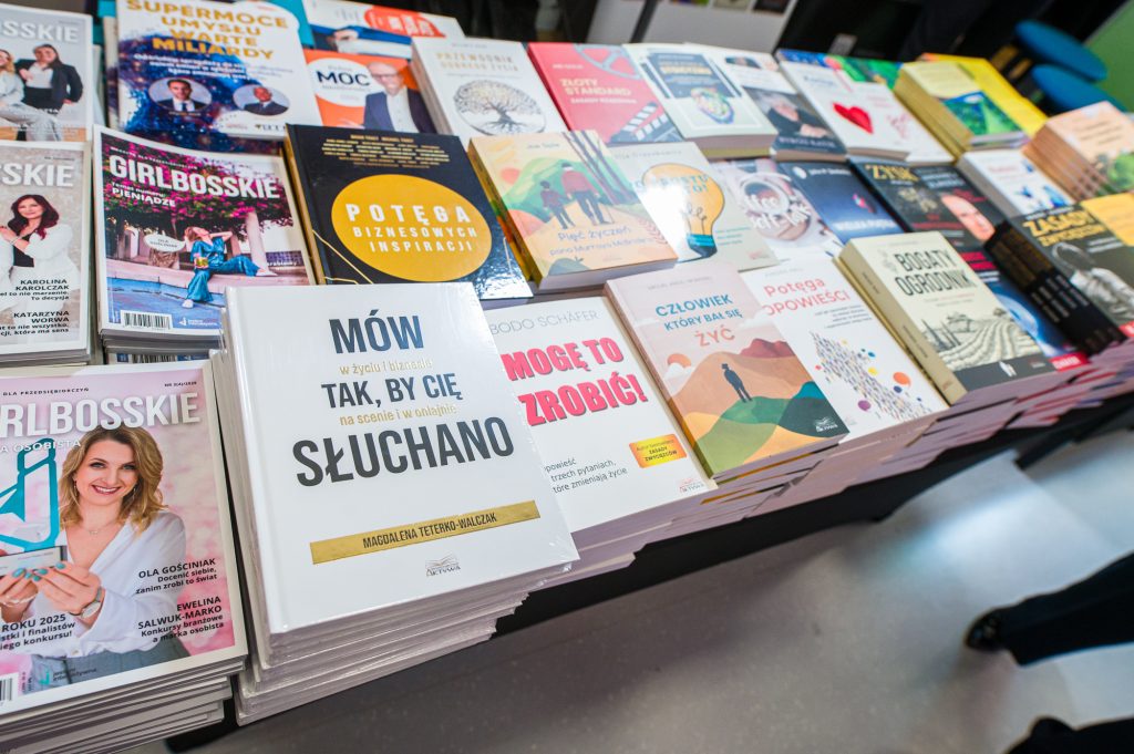 DSC0195 - GALA KURSORY ROKU i KONFERENCJA GIRLBOSSKIE POZNAŃ 2025 - Poznaj laureatki oraz laureatów!