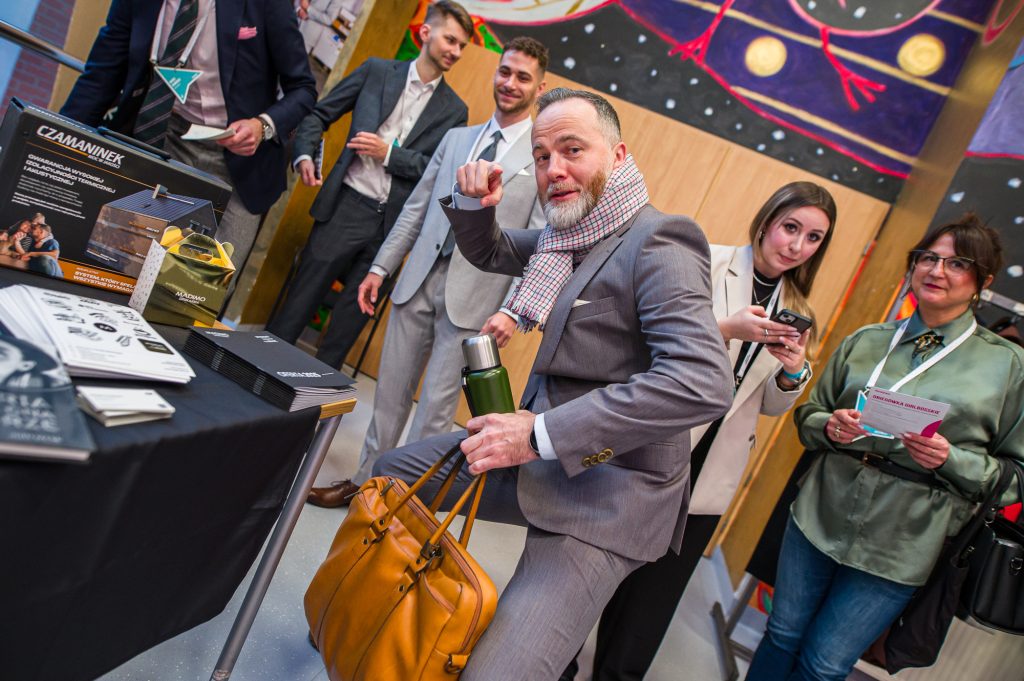 DSC0378 - GALA KURSORY ROKU i KONFERENCJA GIRLBOSSKIE POZNAŃ 2025 - Poznaj laureatki oraz laureatów!