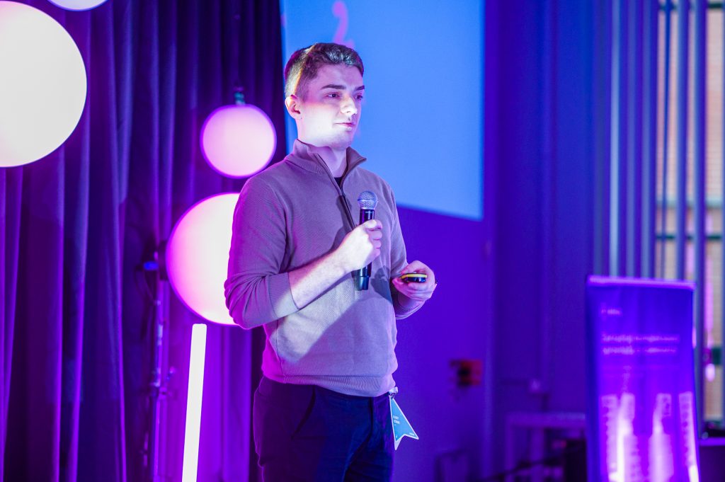 DSC0667 - GALA KURSORY ROKU i KONFERENCJA GIRLBOSSKIE POZNAŃ 2025 - Poznaj laureatki oraz laureatów!