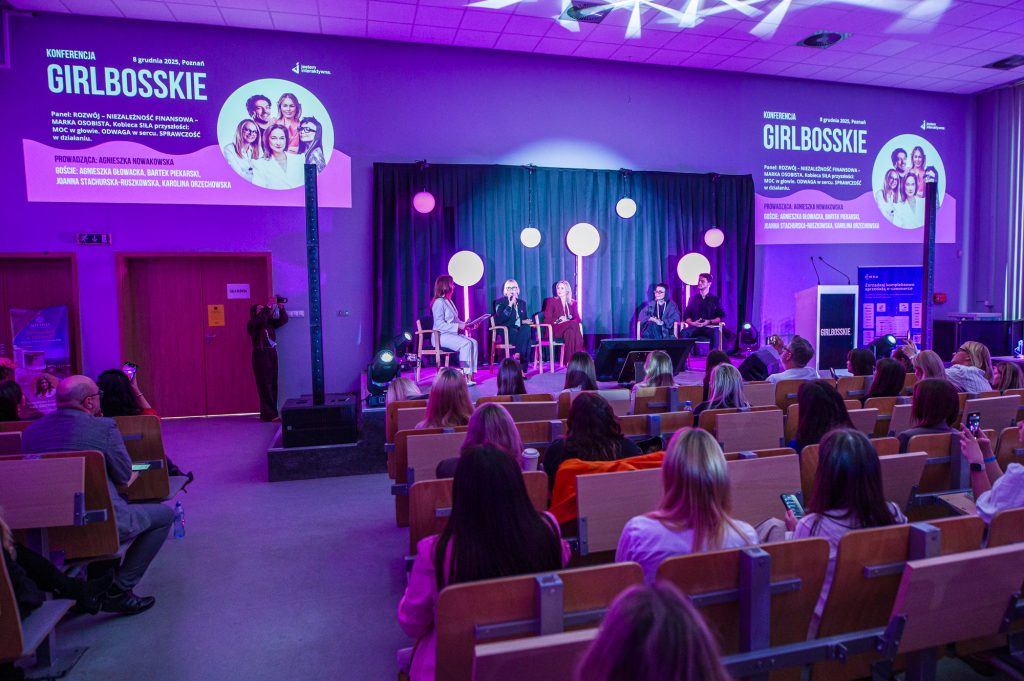DSC1427 - GALA KURSORY ROKU i KONFERENCJA GIRLBOSSKIE POZNAŃ 2025 - Poznaj laureatki oraz laureatów!