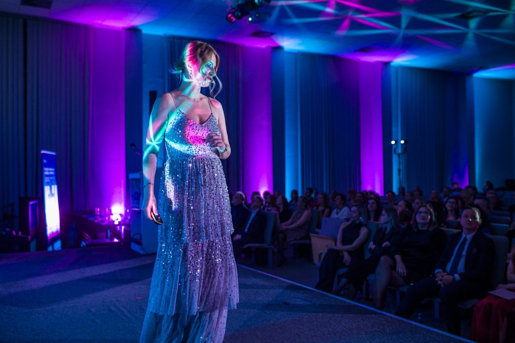 DSC2938 - GALA KURSORY ROKU i KONFERENCJA GIRLBOSSKIE POZNAŃ 2025 - Poznaj laureatki oraz laureatów!