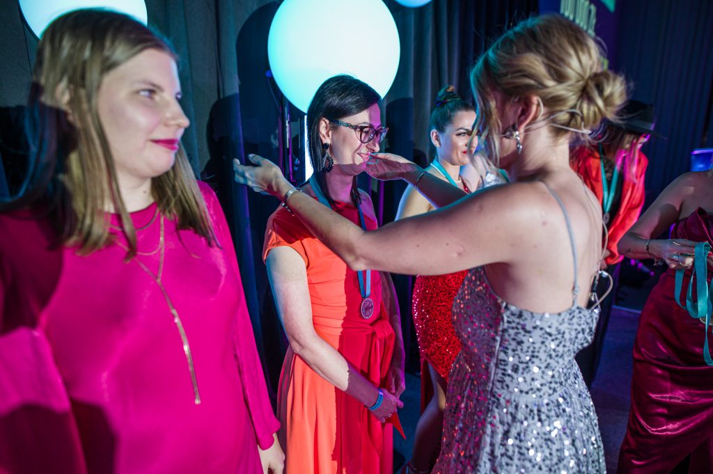 DSC2980 - GALA KURSORY ROKU i KONFERENCJA GIRLBOSSKIE POZNAŃ 2025 - Poznaj laureatki oraz laureatów!