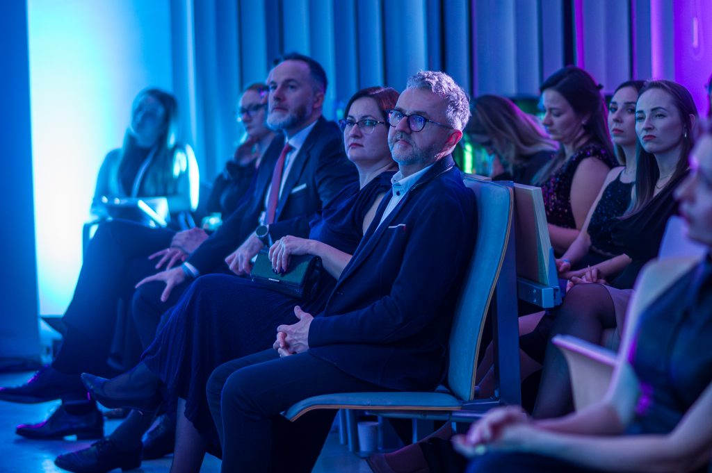 DSC3235 - GALA KURSORY ROKU i KONFERENCJA GIRLBOSSKIE POZNAŃ 2025 - Poznaj laureatki oraz laureatów!