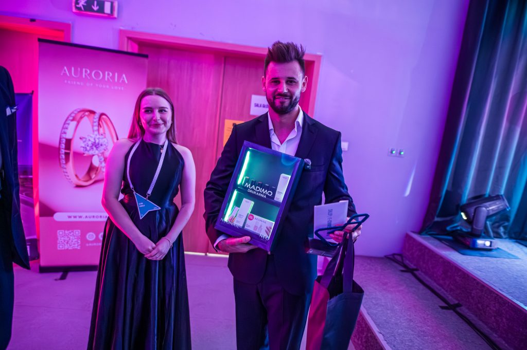 DSC3668 - GALA KURSORY ROKU i KONFERENCJA GIRLBOSSKIE POZNAŃ 2025 - Poznaj laureatki oraz laureatów!