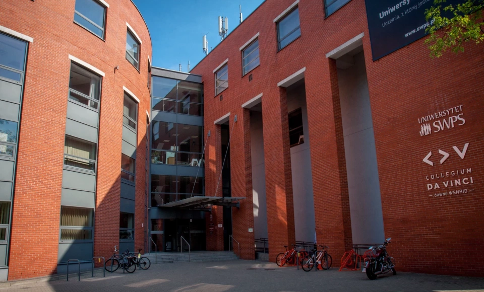 Collegium da Vinci, Poznań