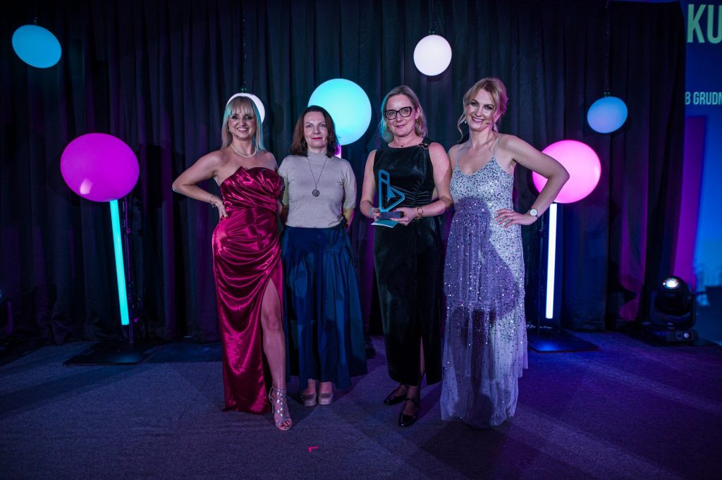 gala kursory roku 10 - GALA KURSORY ROKU i KONFERENCJA GIRLBOSSKIE POZNAŃ 2025 - Poznaj laureatki oraz laureatów!