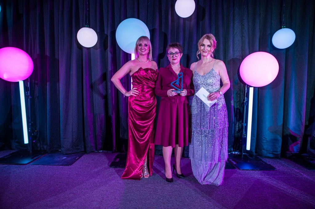 gala kursory roku 23 - GALA KURSORY ROKU i KONFERENCJA GIRLBOSSKIE POZNAŃ 2025 - Poznaj laureatki oraz laureatów!