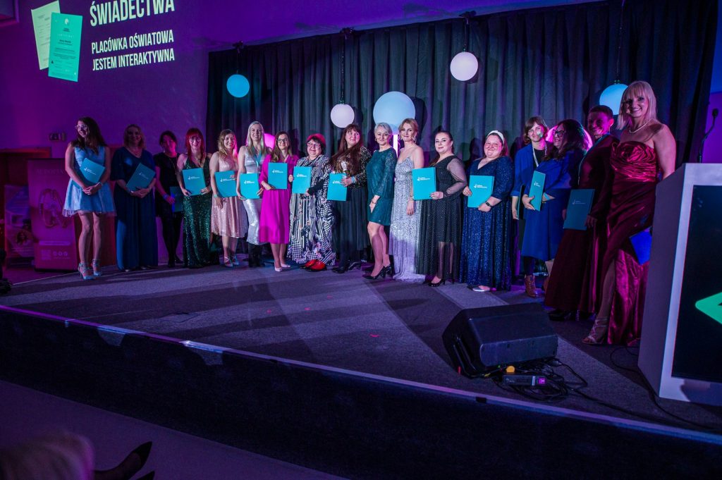 gala kursory roku 4 - GALA KURSORY ROKU i KONFERENCJA GIRLBOSSKIE POZNAŃ 2025 - Poznaj laureatki oraz laureatów!