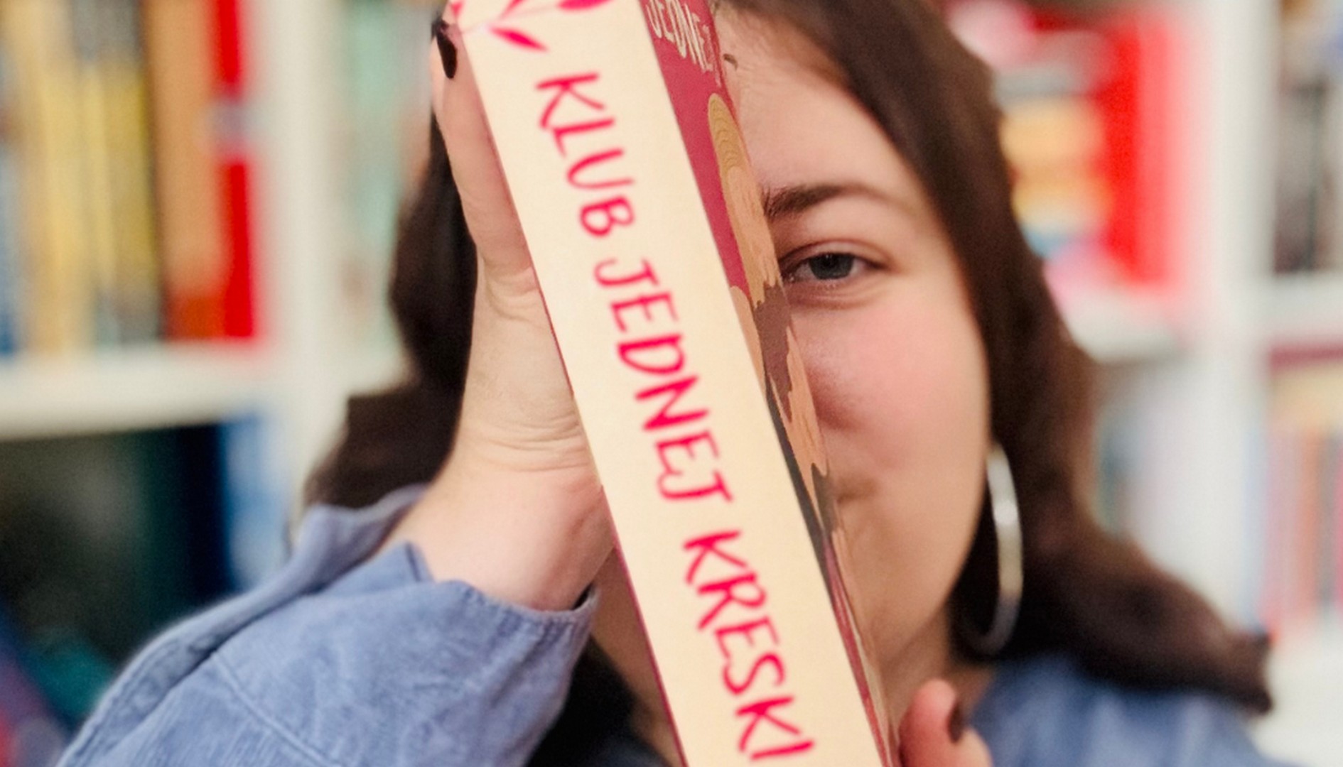 Powieść, która łamie tabu: niepłodność w literaturze i biznesie – rozmowa z Angelą Węcką