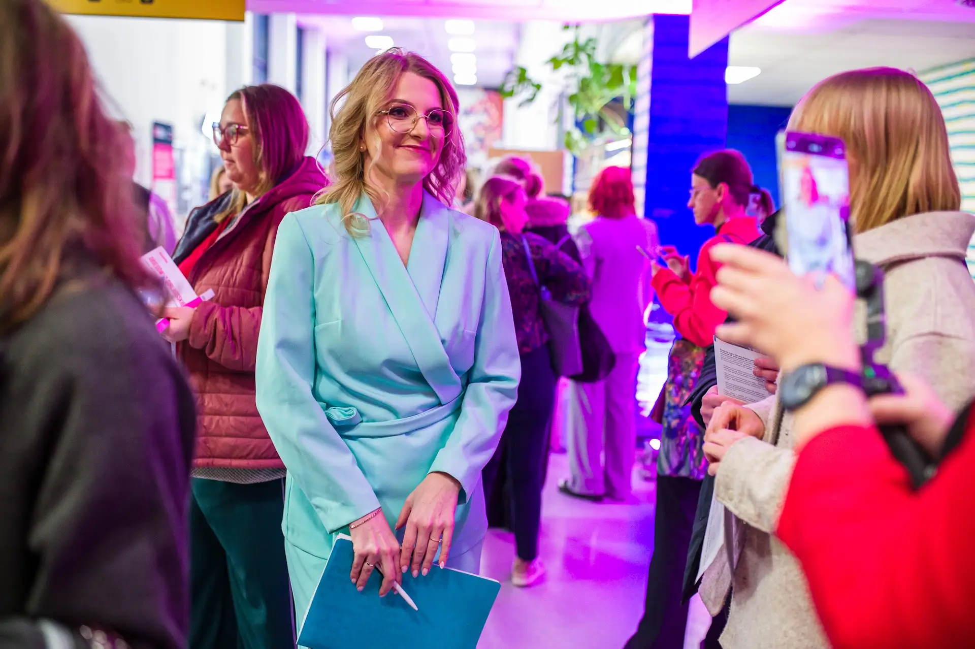 Luty w Paczce: Sprzedaż i pieniądze