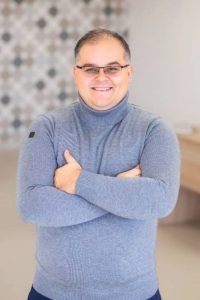 CEO Krzysztof Bartnik